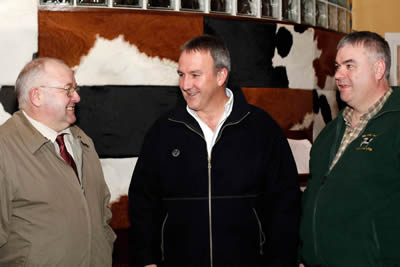 Brendan Kelly, centre spoke on Live Exports at the meeting and is pictured here with Robert Johnston, Chairman of the Club and Barry Drainey, Gilford, Blue Breeder